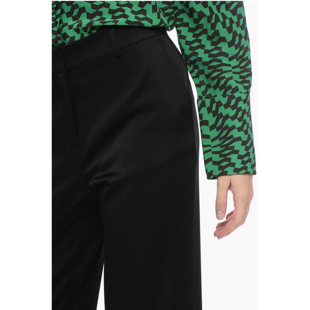 Pantaloni Satin with Flared-Fit