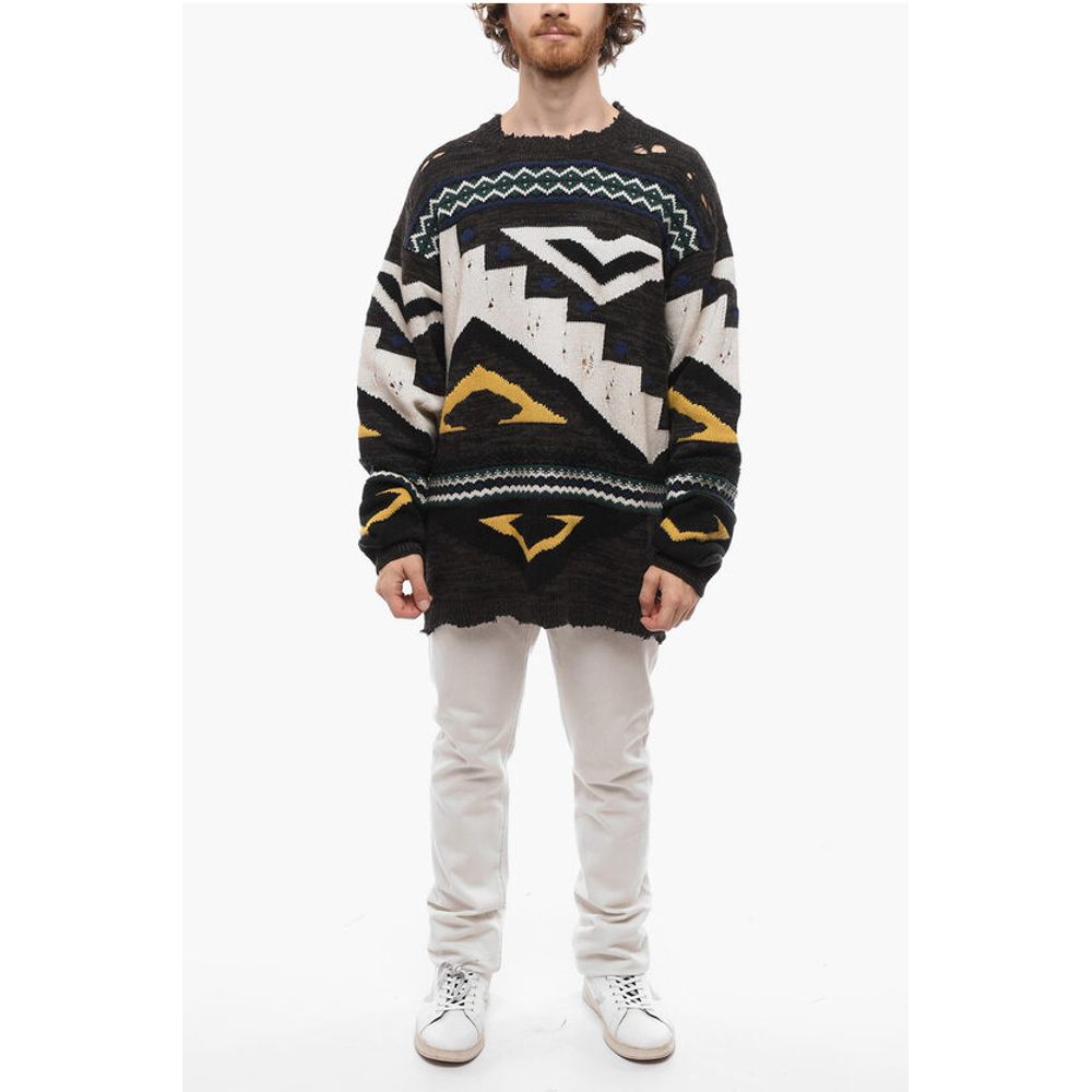 Distressed Jacquard Cashmere Blend Pullover with Crew Neck