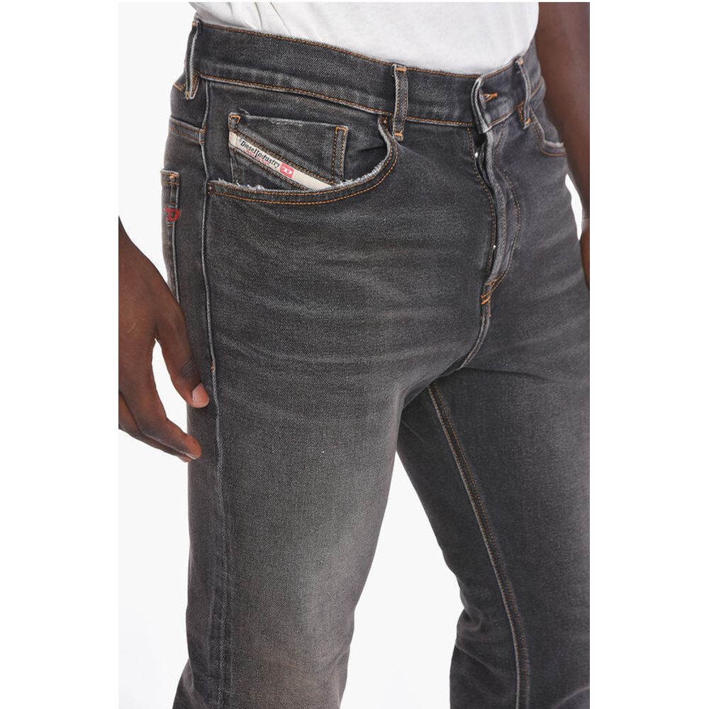 D-FINING Cropped Denims with Distressed Effect 17cm