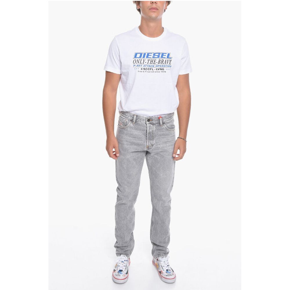 Straight-leg D-SARK Denims with Logo Patch