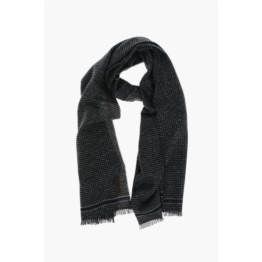Houndstooth Scarf with Fringes