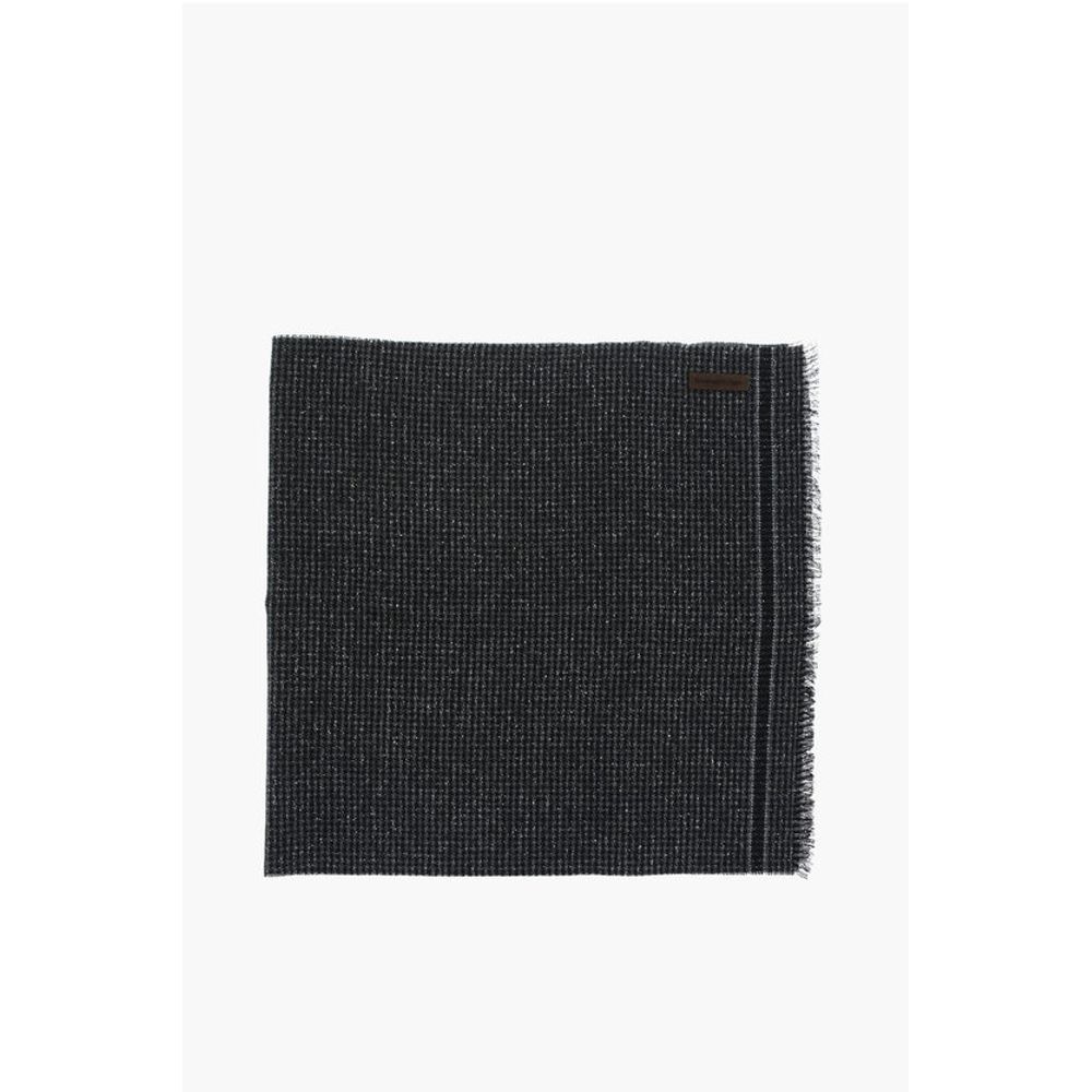 Houndstooth Scarf with Fringes