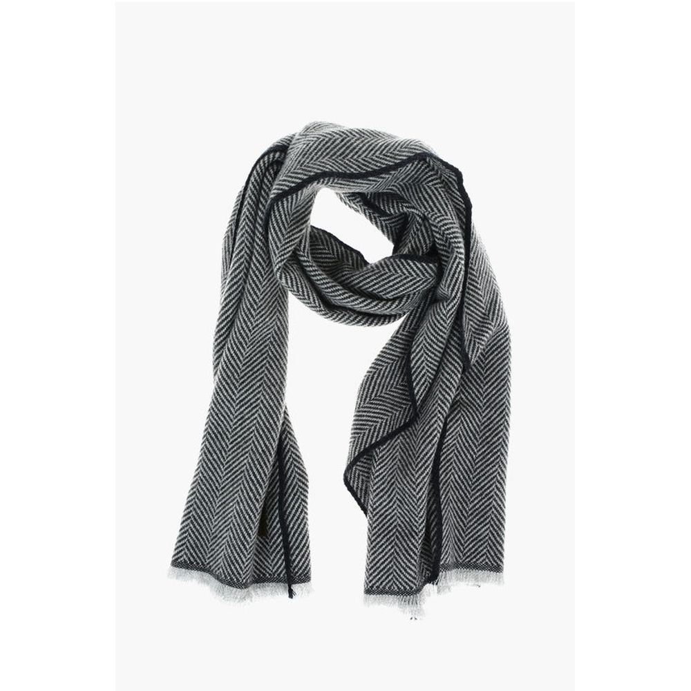 herringbone patterned cashmere scarf