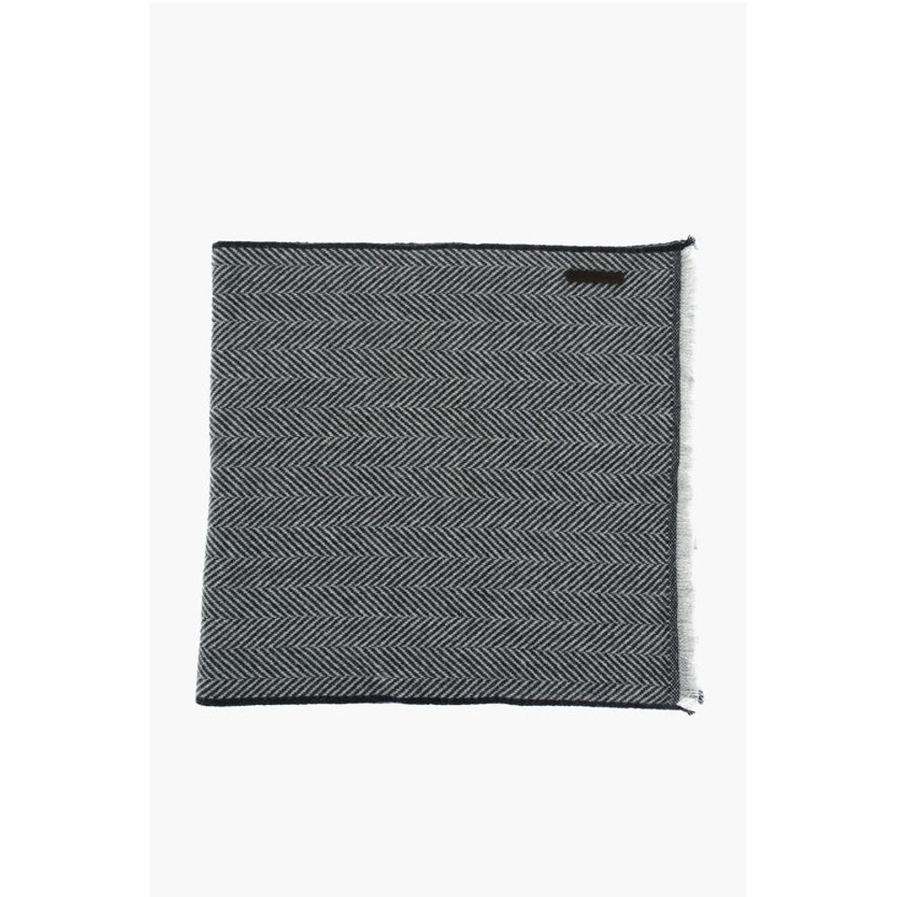 herringbone patterned cashmere scarf