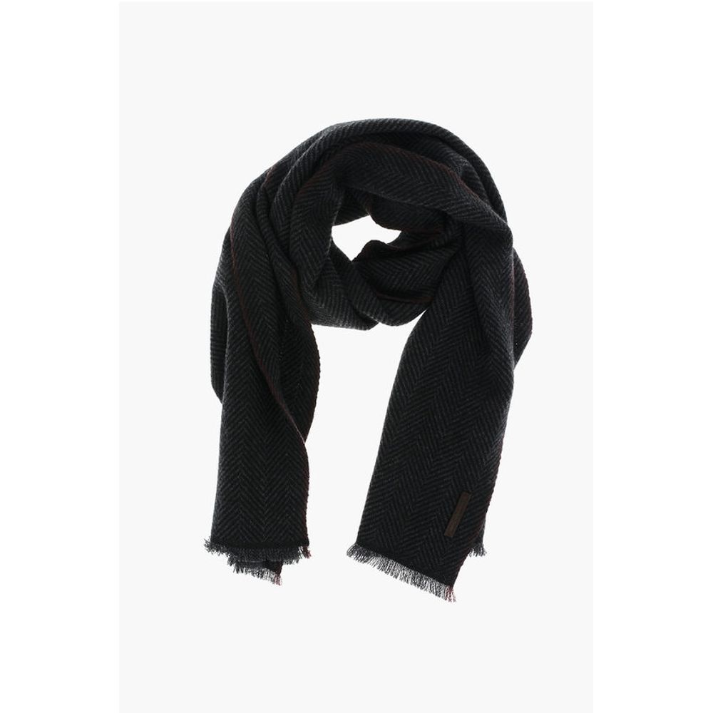 herringbone patterned cashmere scarf