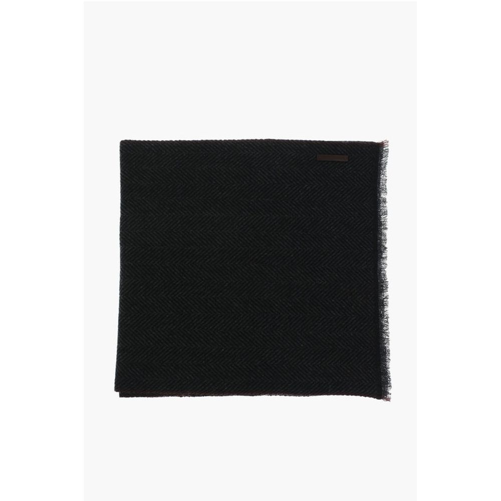 herringbone patterned cashmere scarf