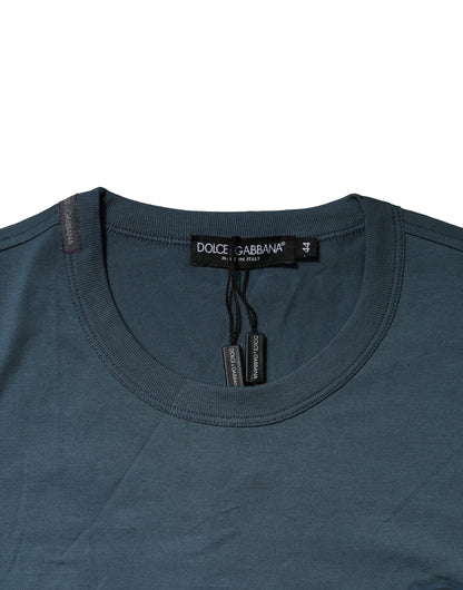 Camiseta azul de algodón con cuello redondo y manga corta