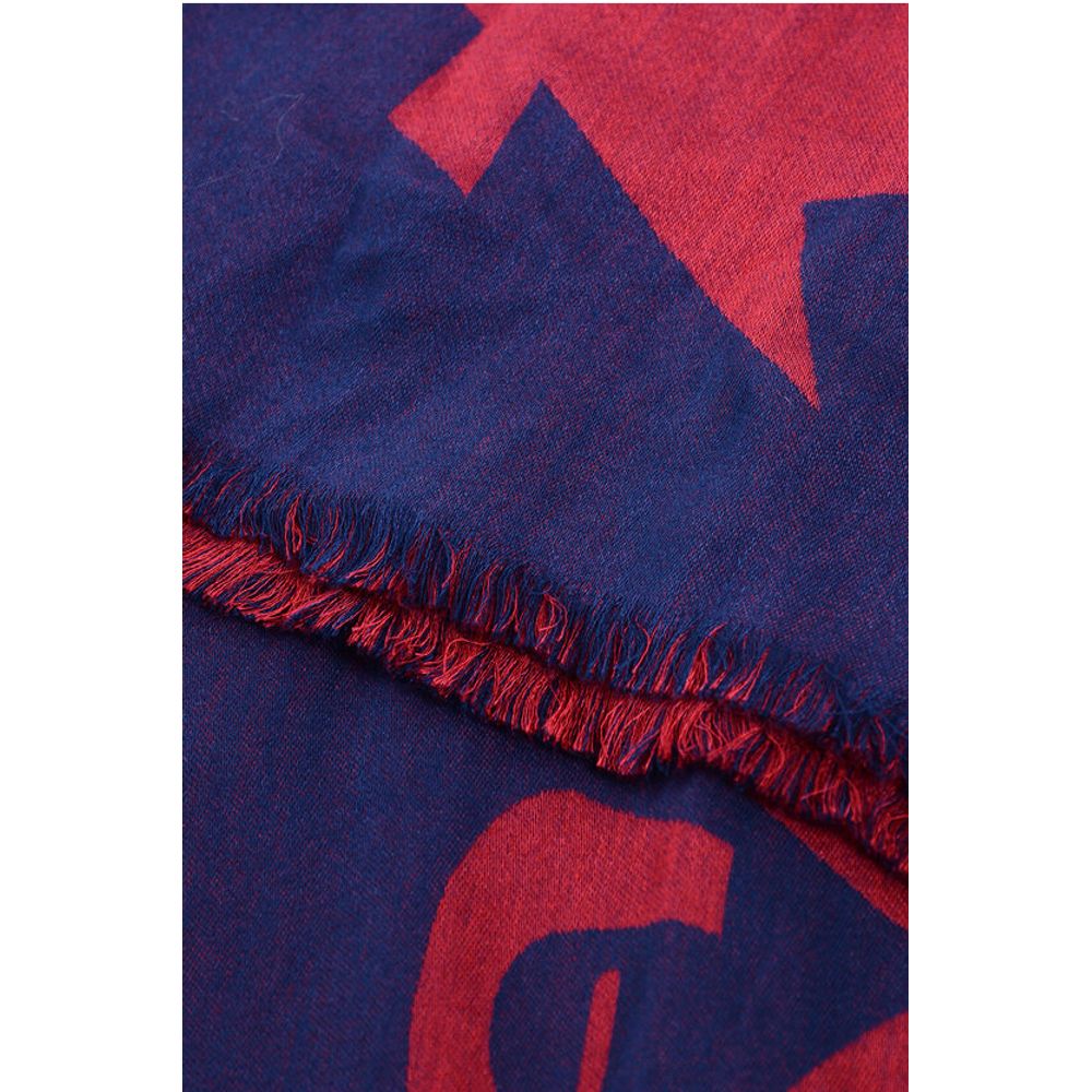 Two-Tone CANADIAN TEAM Scarf with Contrasting Details