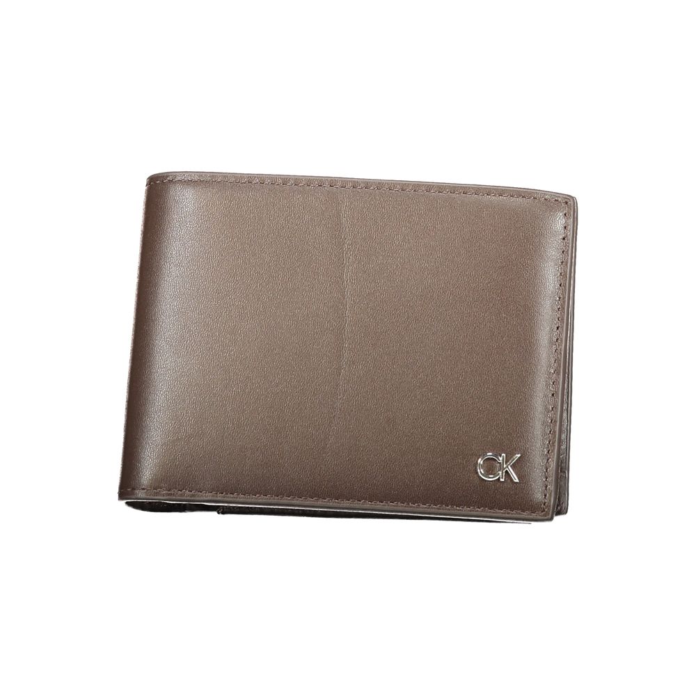 Cartera de piel marrón
