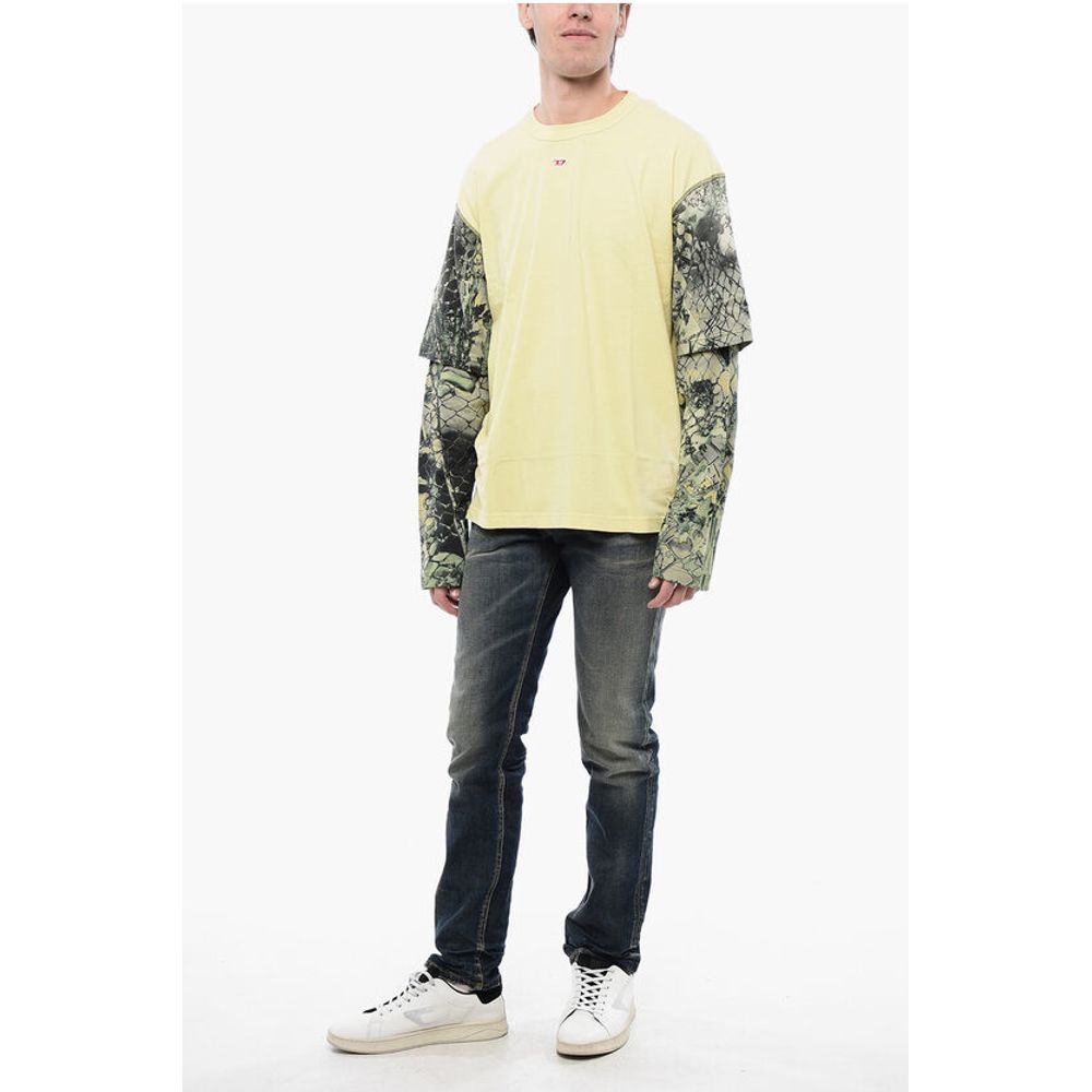 RED TAG Cotton T-WESHER-N5 Crew-neck T-shirt with Animal Mot