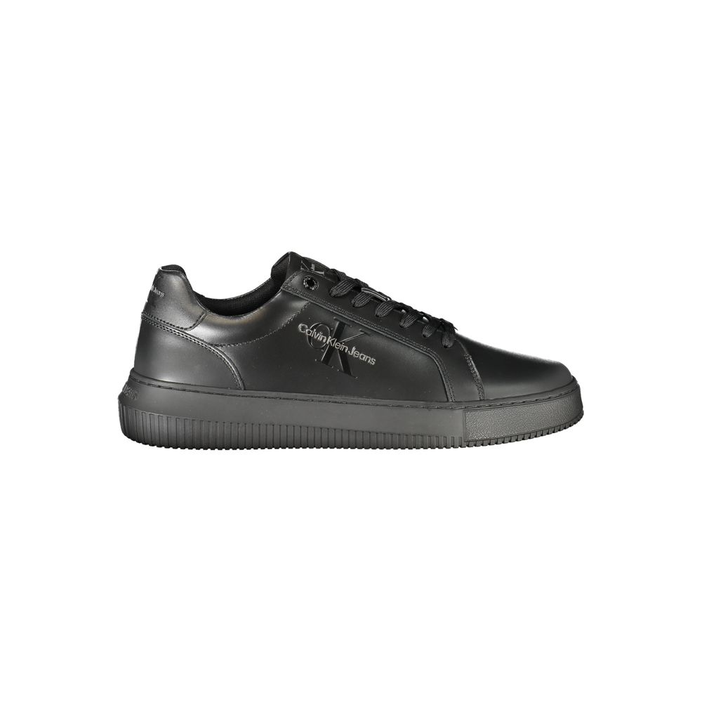 Zapatilla de poliéster negra