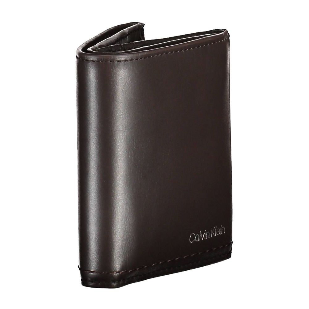 Cartera de hombre de piel marrón