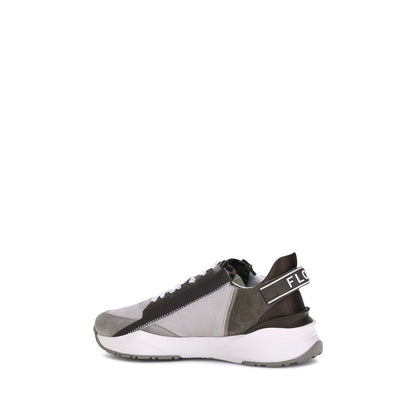 Flow Sneakers