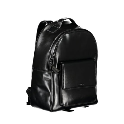 Elegante mochila urbana negra con compartimento para portátil