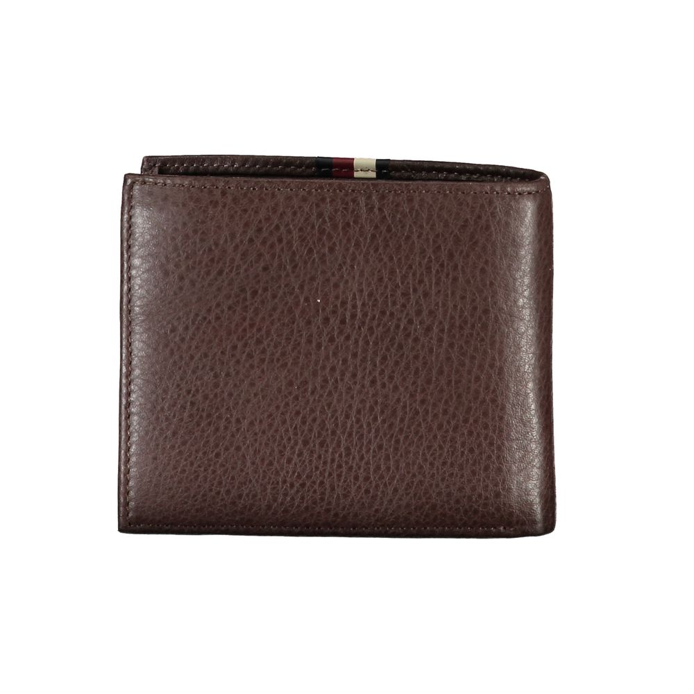 Cartera de piel marrón