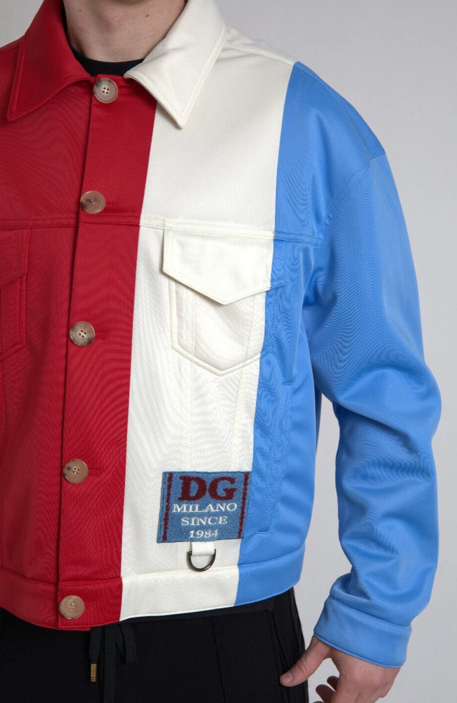 Chaqueta corta con cuello de poliéster multicolor