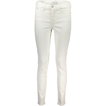 Vaqueros y pantalones blancos de algodón