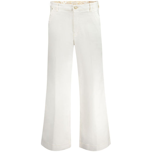 Vaqueros y pantalones blancos de algodón