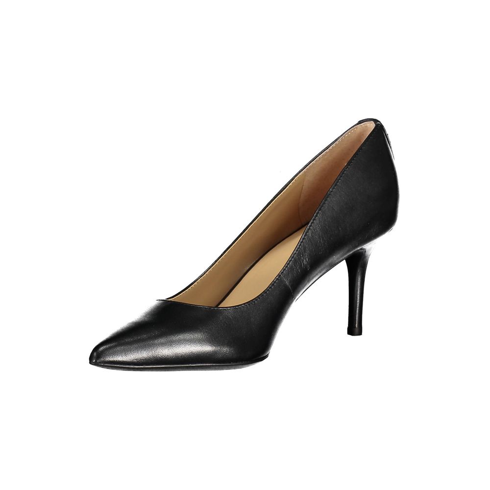 Black Leather Flat Shoe