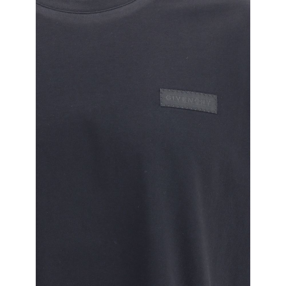 T-Shirt with logoed patch