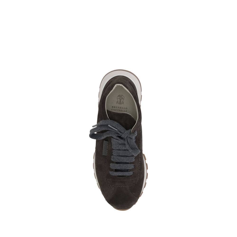 Sneakers with iconic embellishments