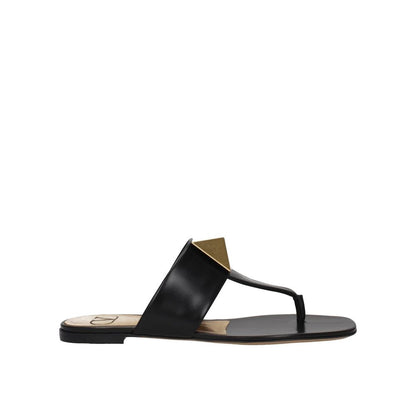 One Stud Leather Thong Sandals