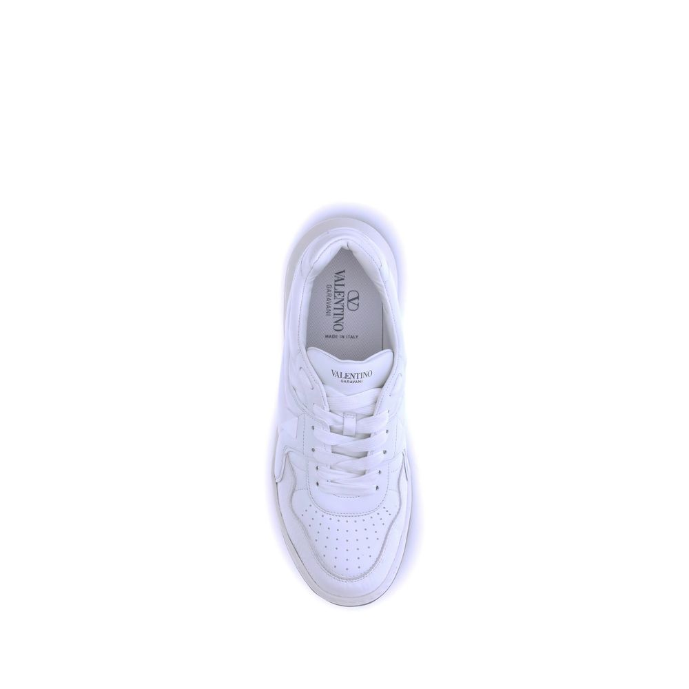 One Stud Low-Top Sneakers