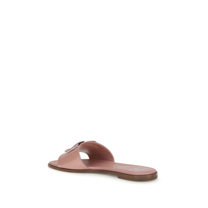Patent leathe VLogo slide Sandals