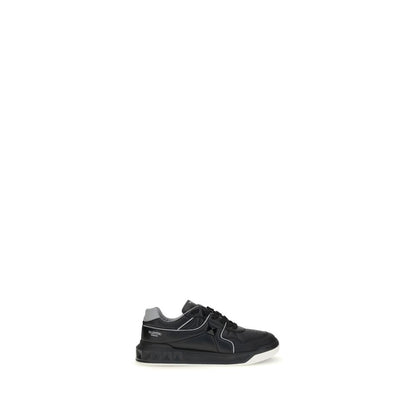 One Stud Low-Top Sneakers