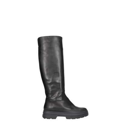 Bota de piel negra