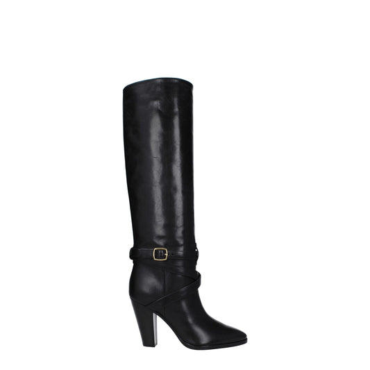 Bota de piel negra