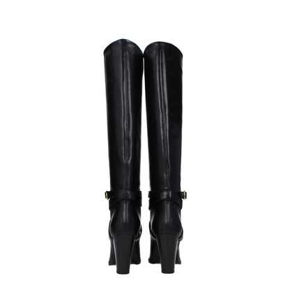 Bota de piel negra