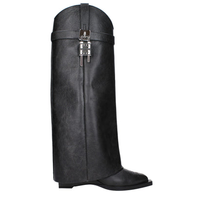 Bota de piel negra