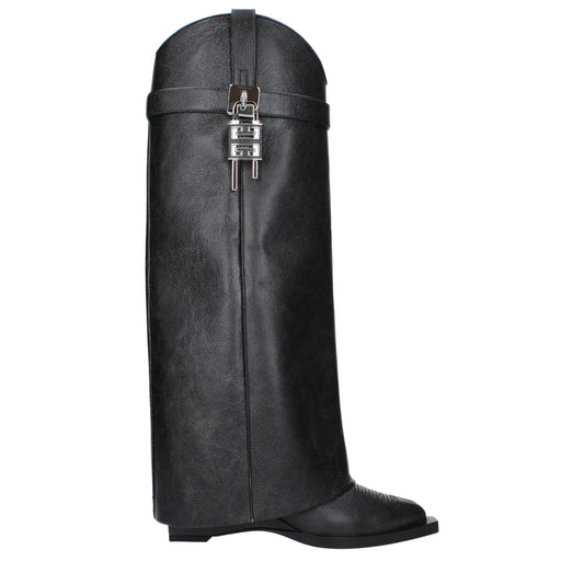 Bota de piel negra