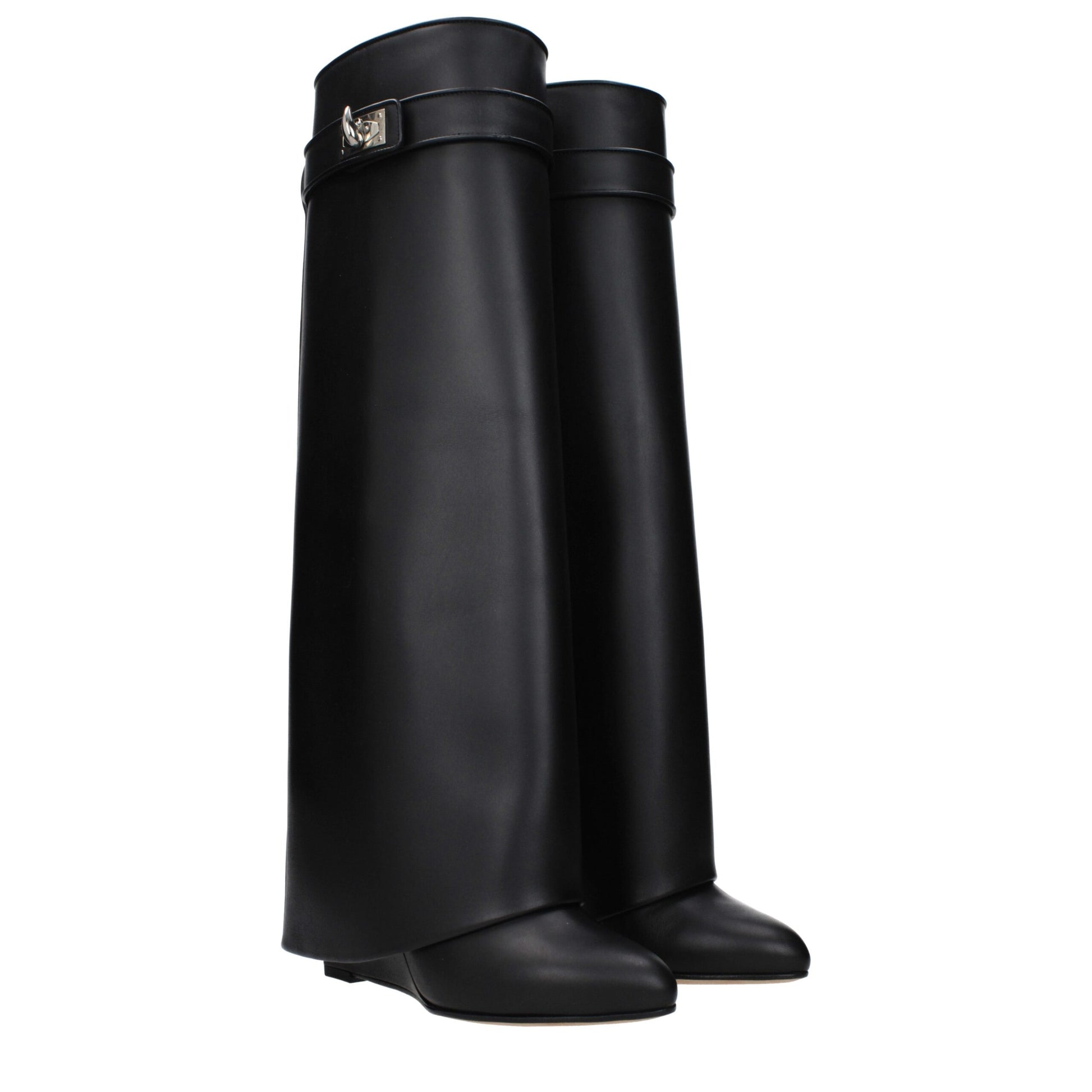 Bota de piel negra