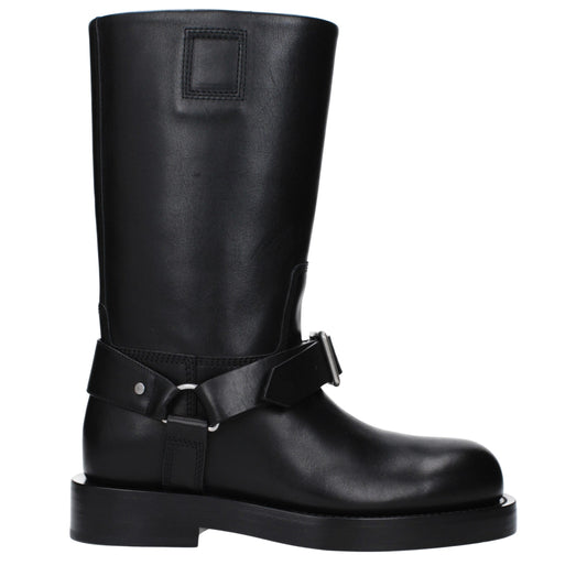 Bota de piel negra