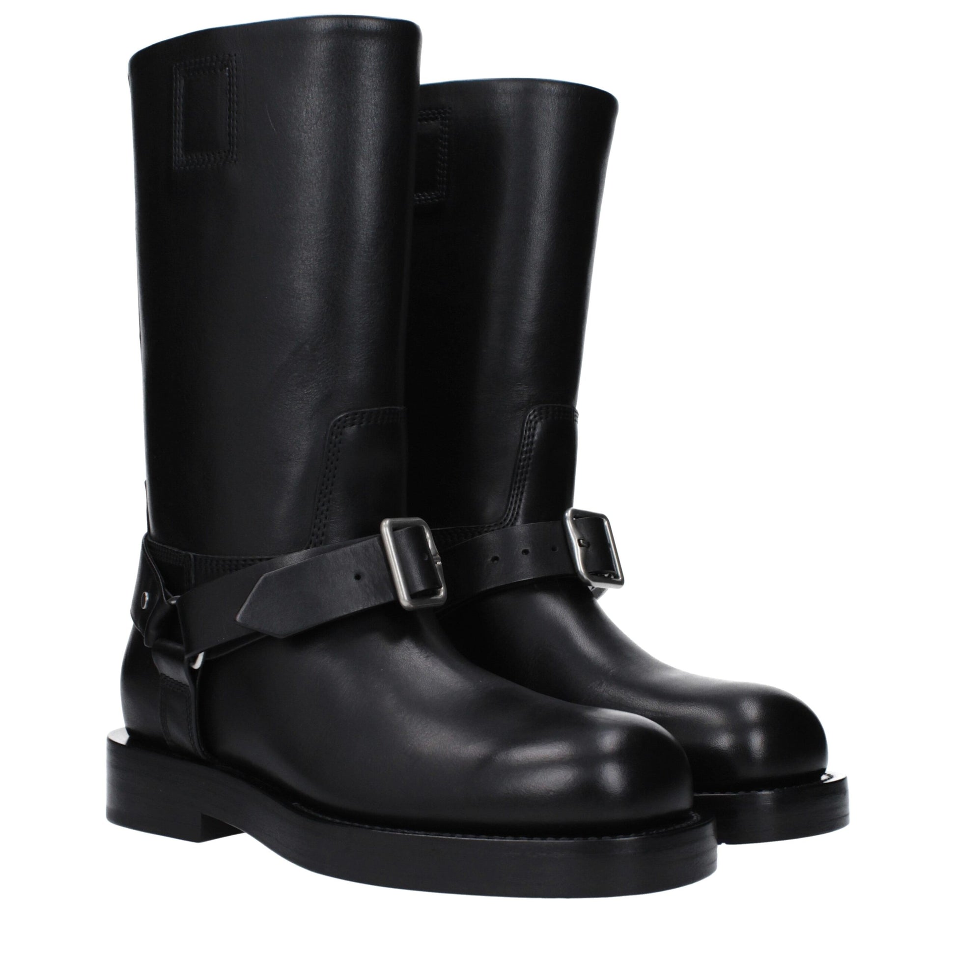 Bota de piel negra