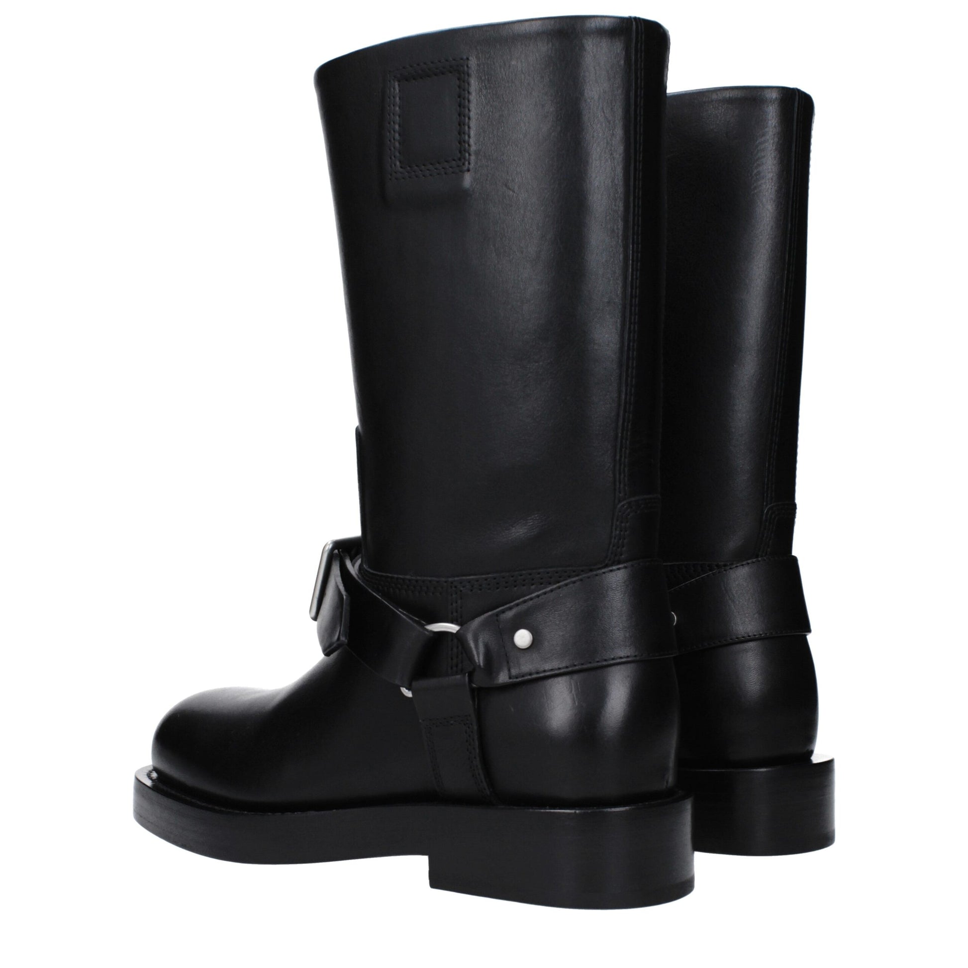 Bota de piel negra
