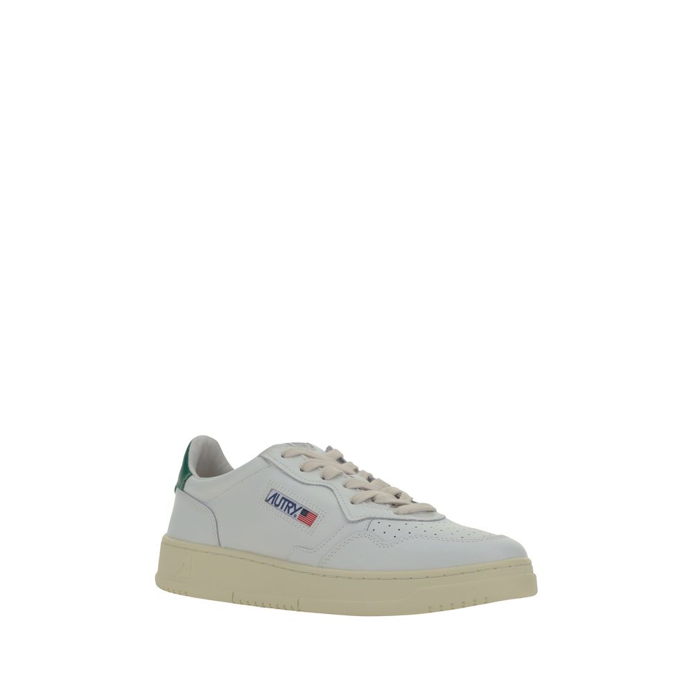 Low 01 Sneakers