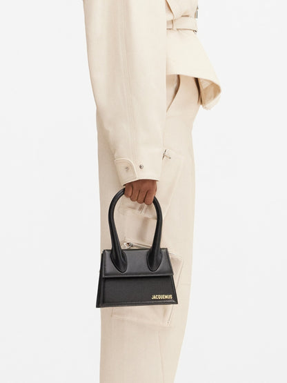 Le Chiquito Moyen Black Bag