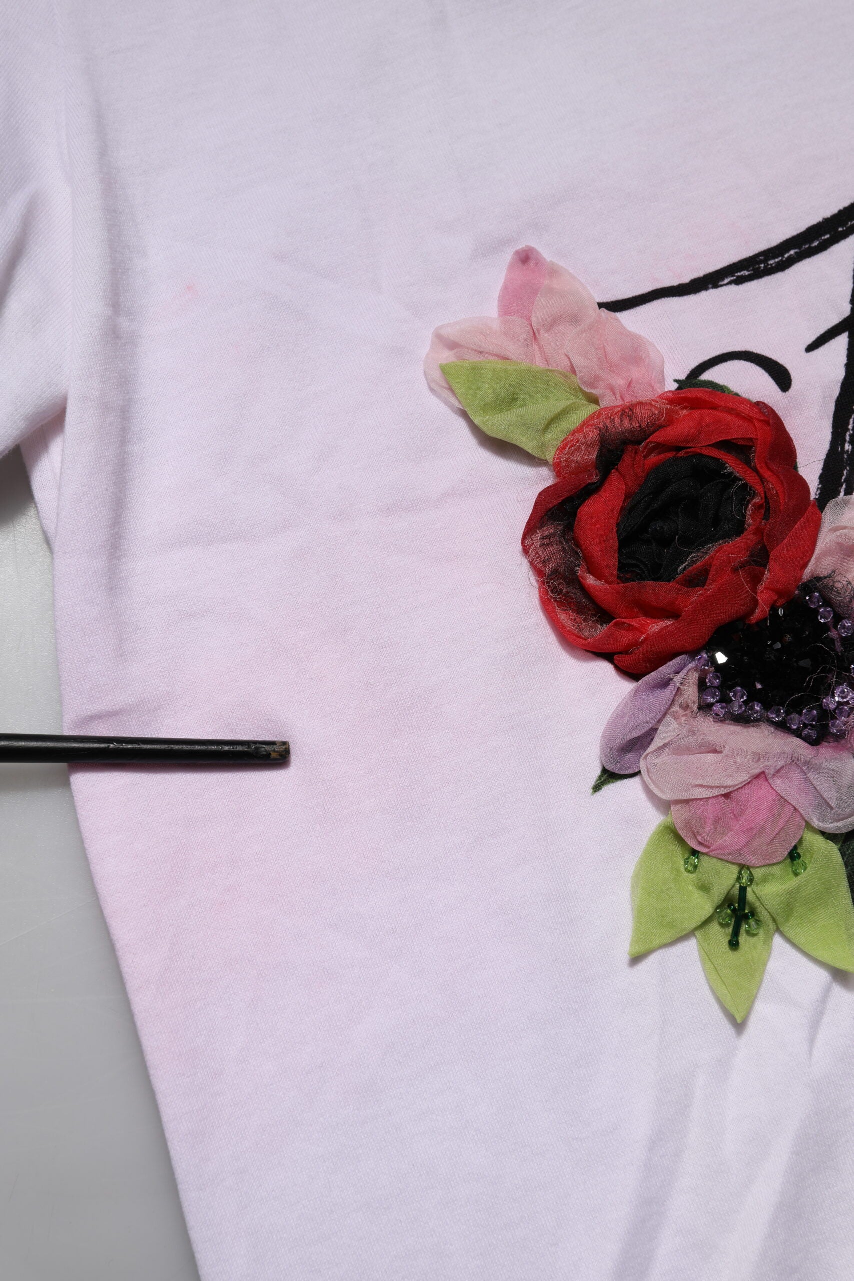 White DG Floral Embellishment Top T-shirt