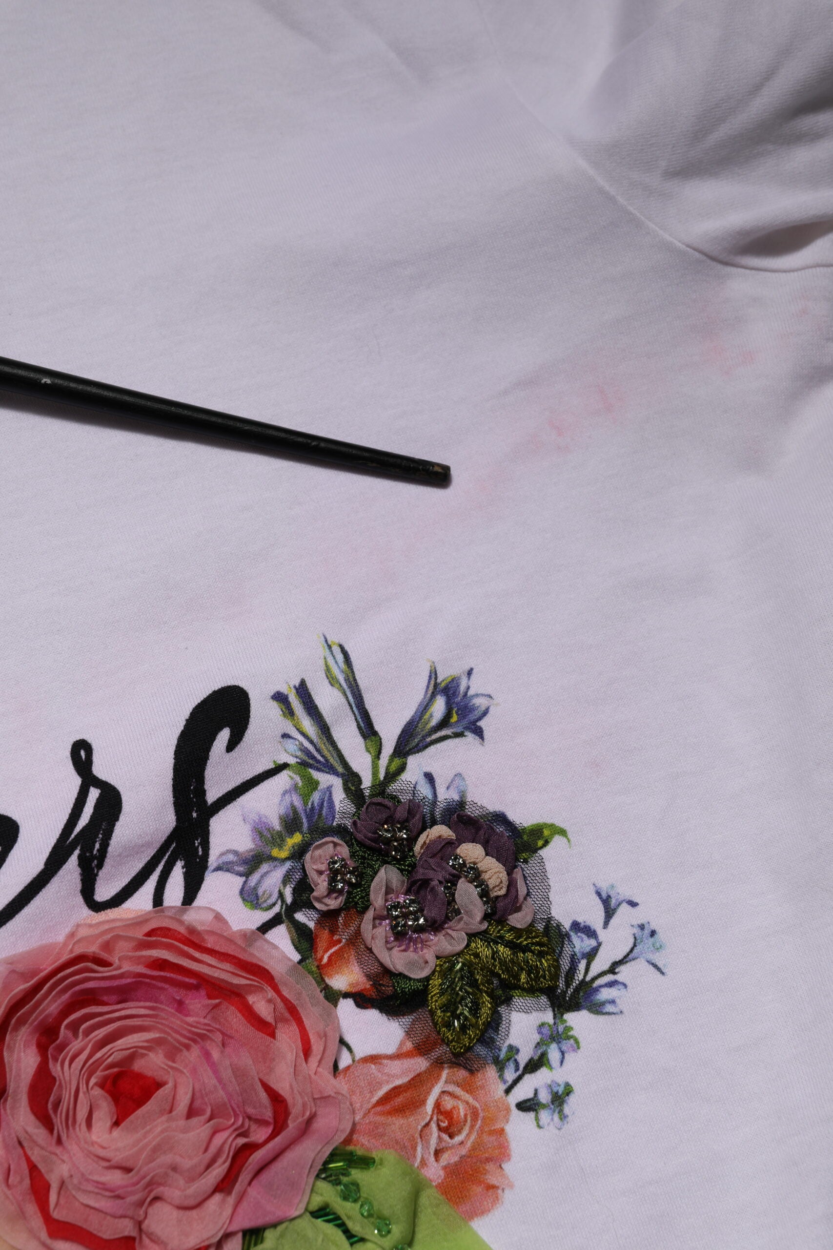 White DG Floral Embellishment Top T-shirt