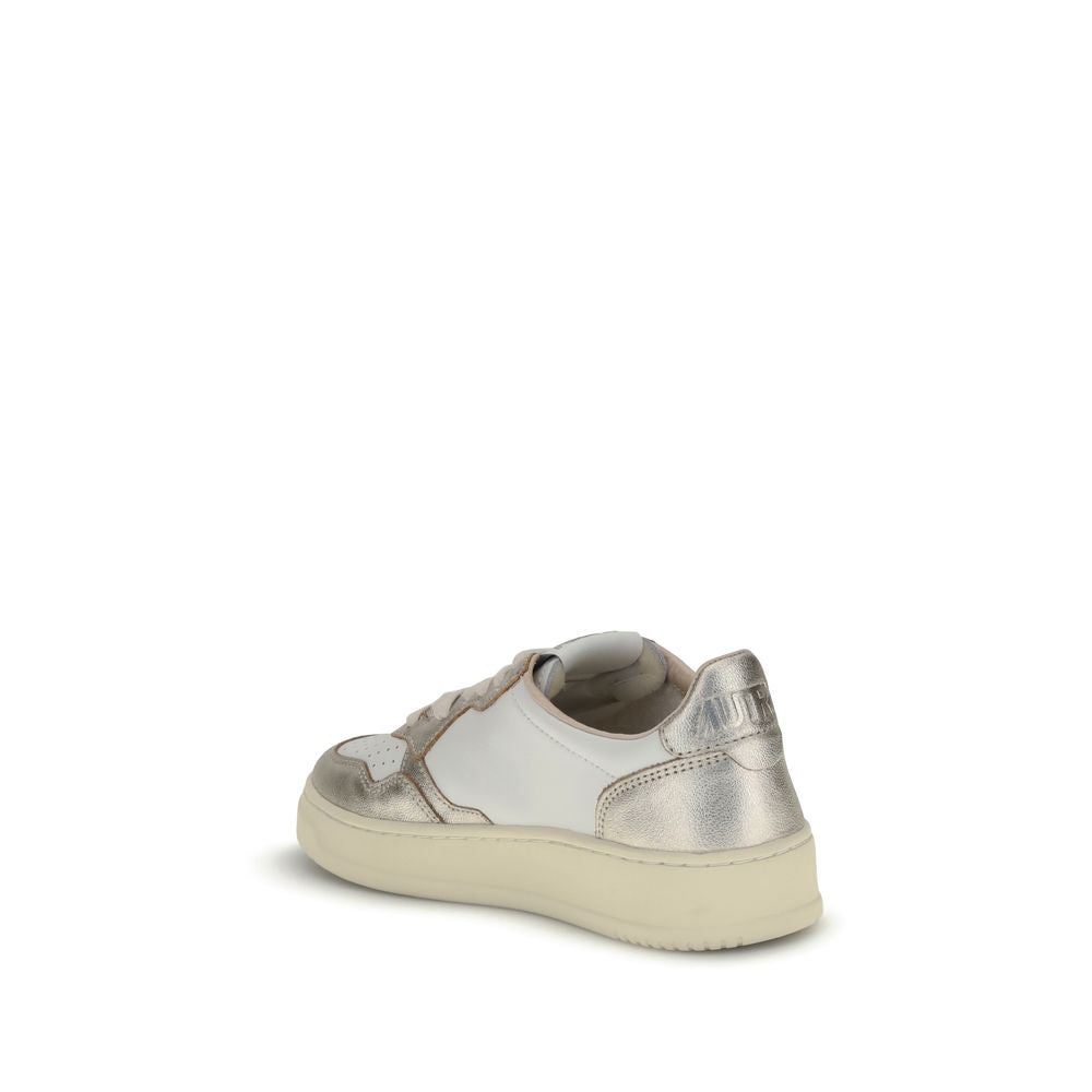 Medalist Low Sneakers
