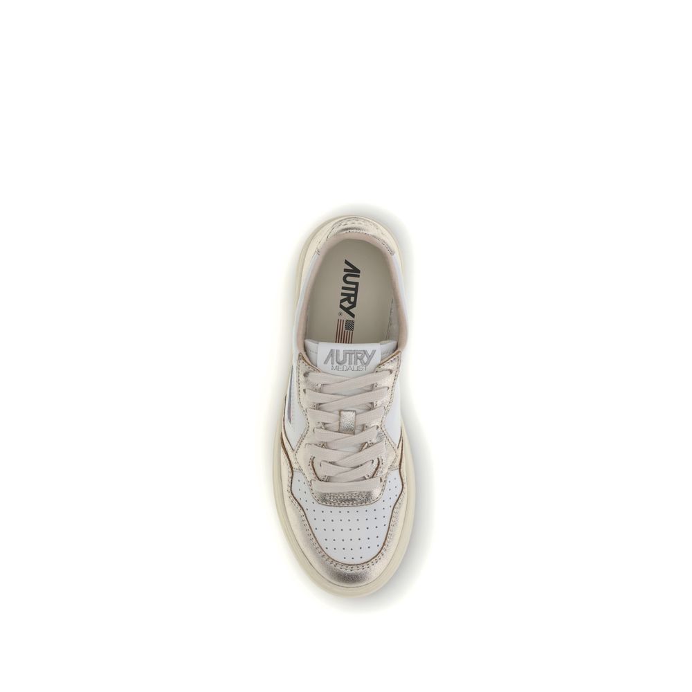 Medalist Low Sneakers