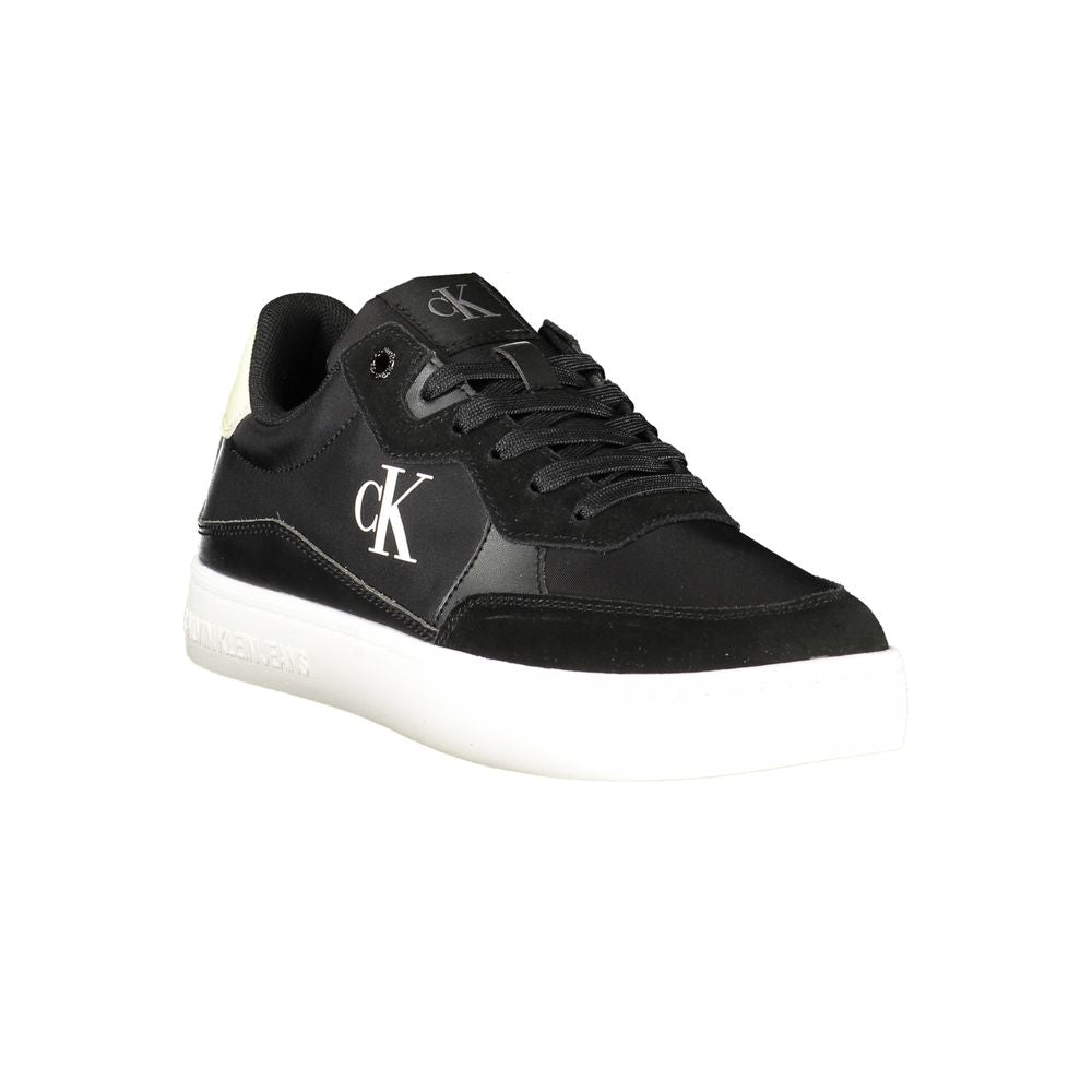 Sneaker de cuero negro para hombre