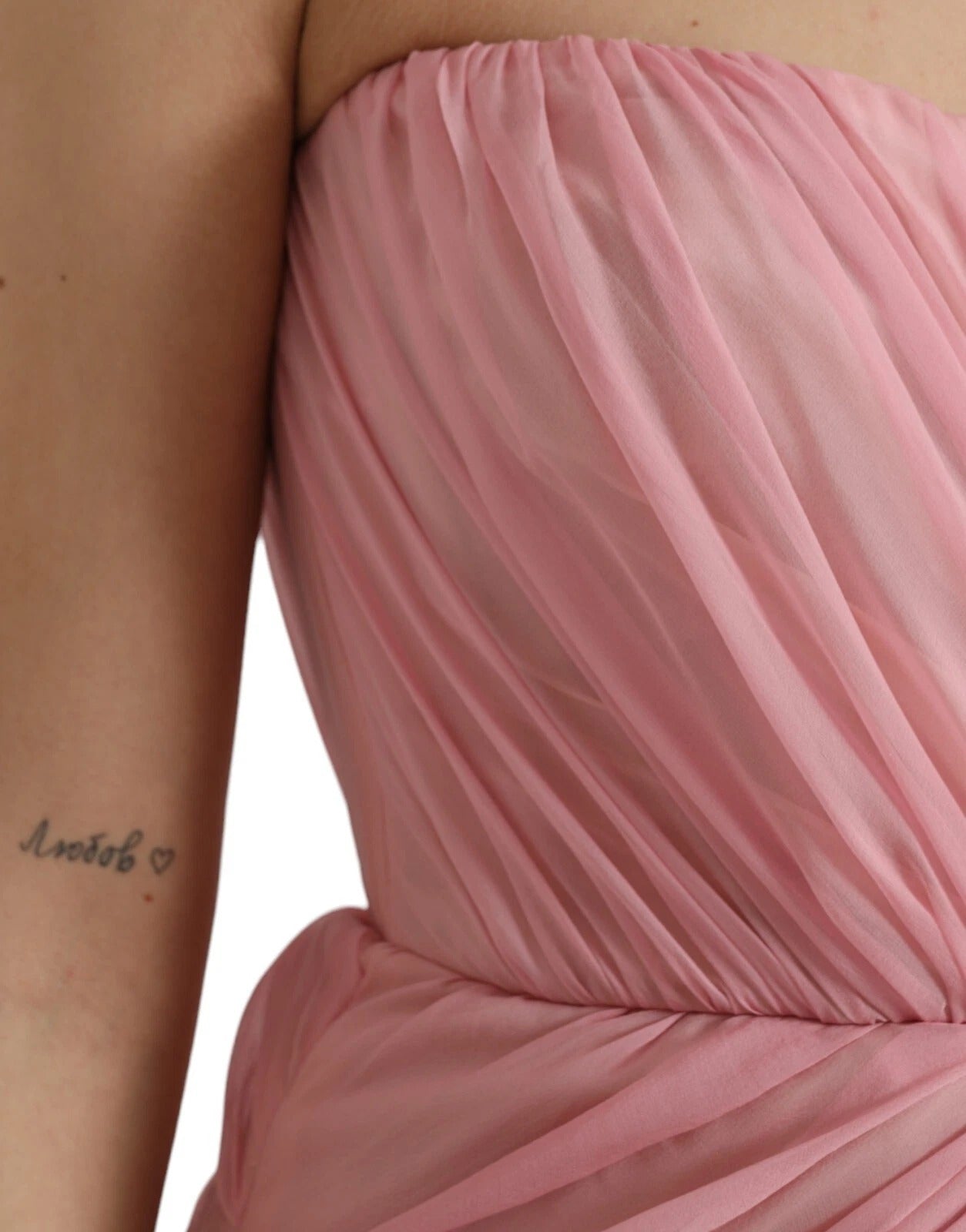 Maxi vestido de seda rosa sin tirantes en línea A
