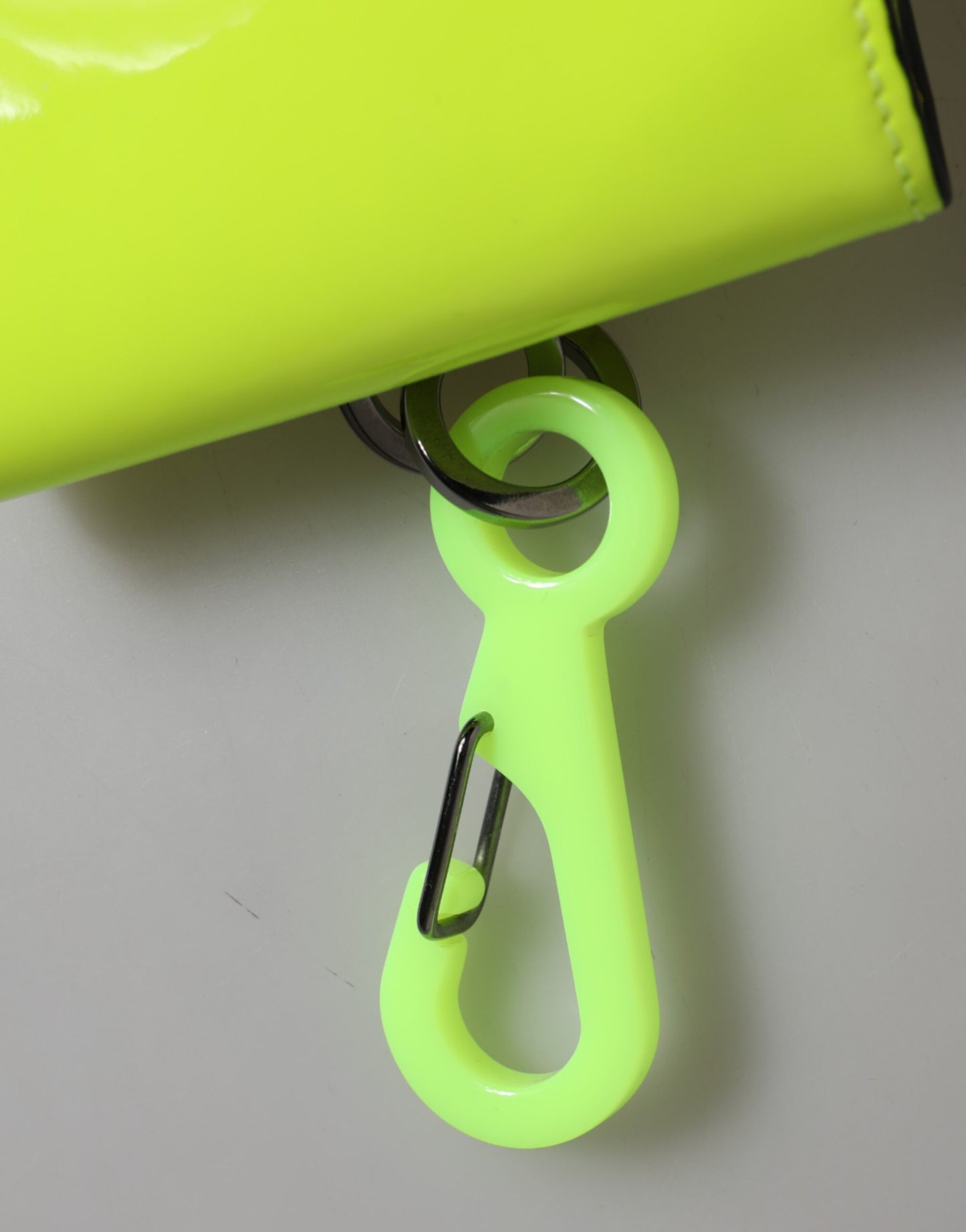 Billetero Bifold Verde Amarillo DG Logo Cuello Correa Tarjetero