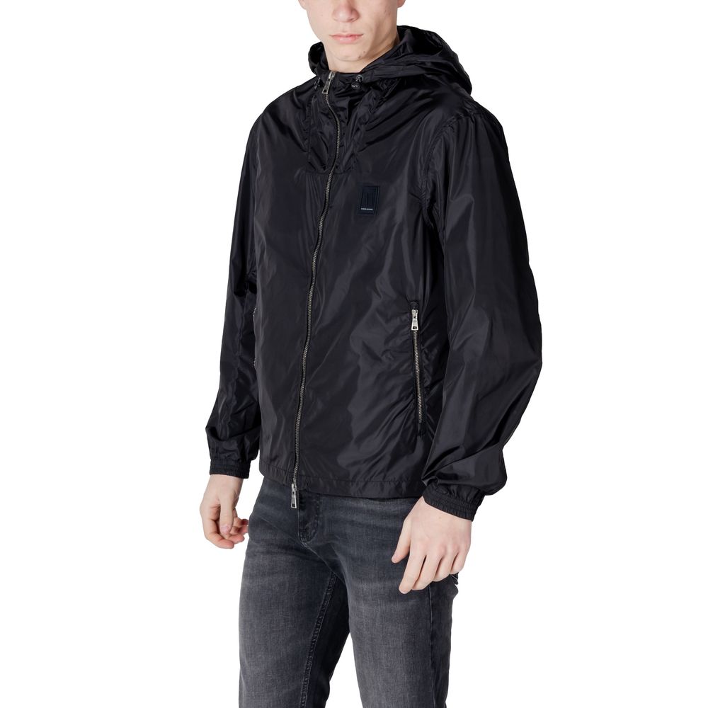 Chaquetas y abrigos de poliamida negra