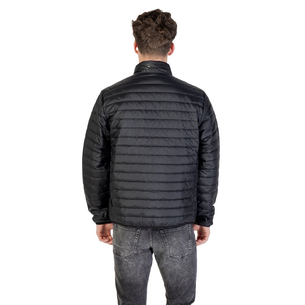 Chaquetas y abrigos de poliamida negra
