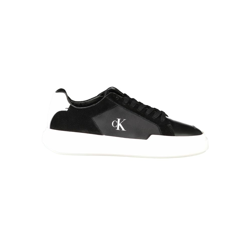 Sneaker de cuero negro para hombre